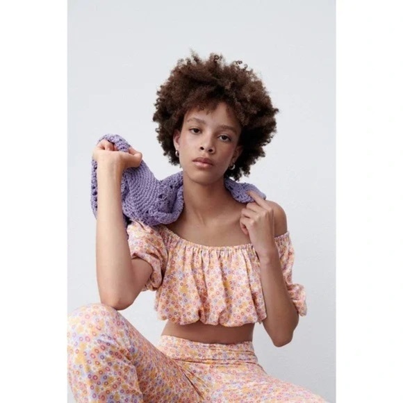 Zara Satin Effect Floral Crop Top Off-The-Shoulder Puff Shoulder Size S New - Picture 3 of 11